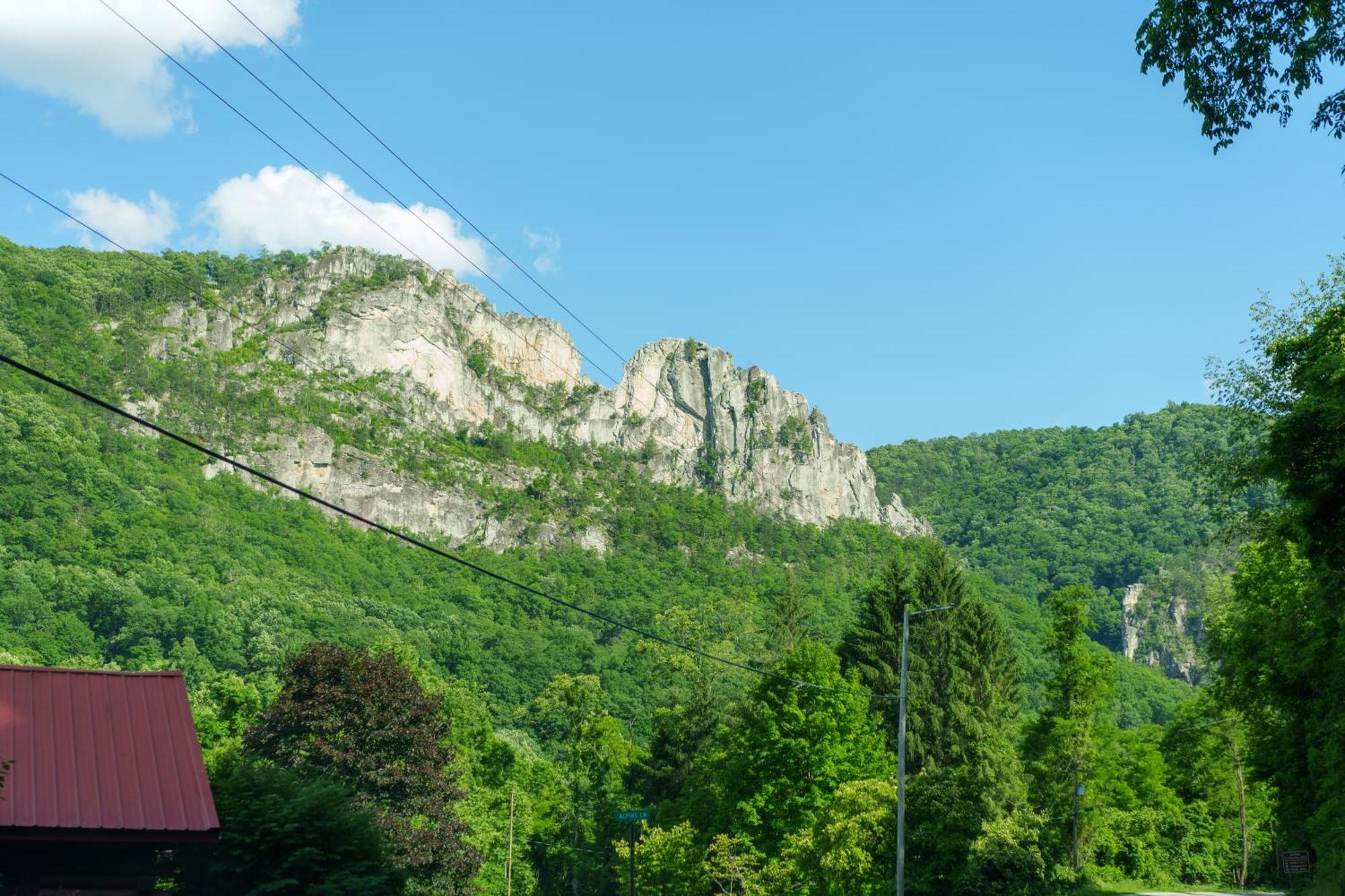 Seneca Pines Lodge Seneca Rocks Экстерьер фото