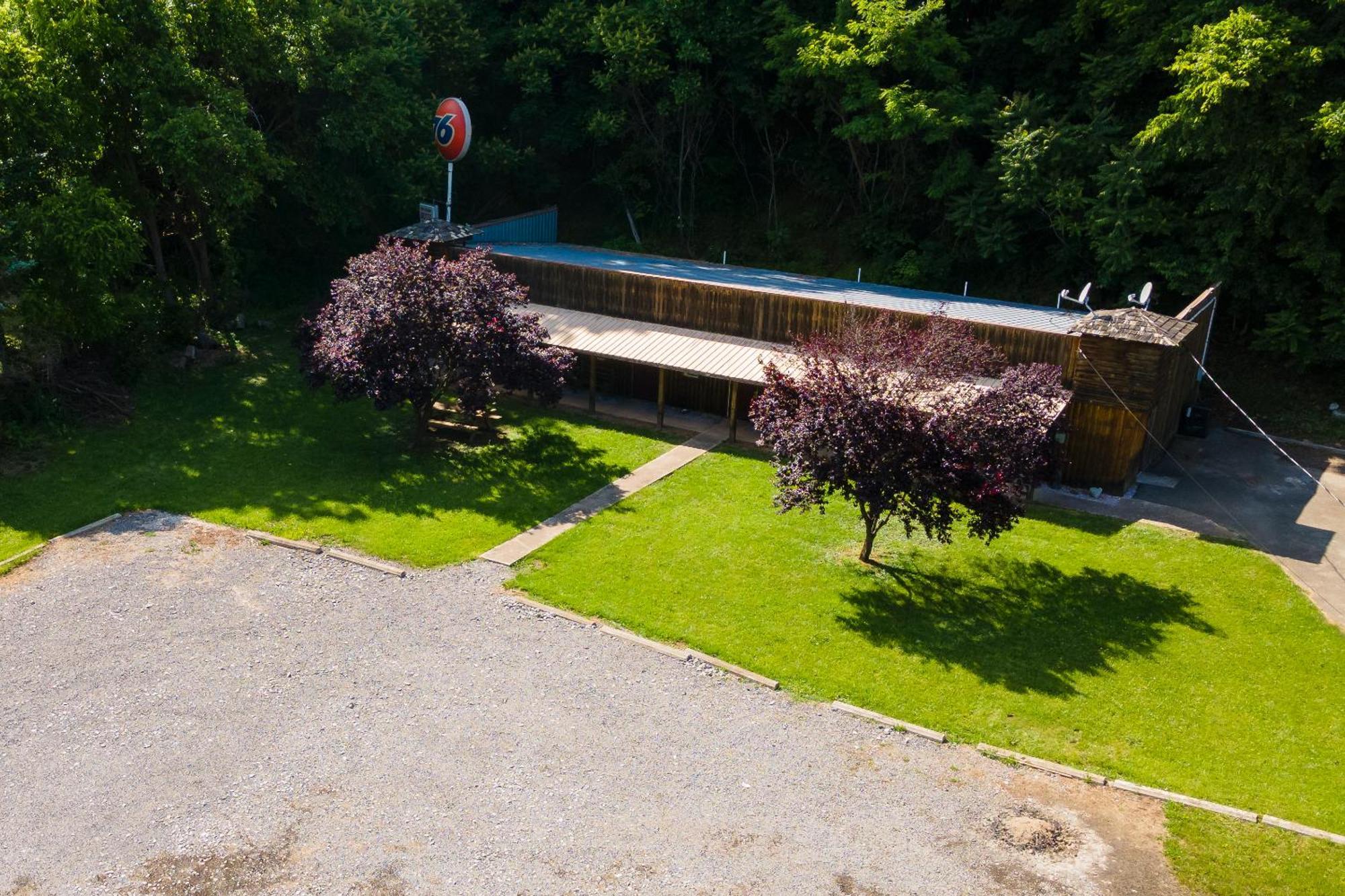 Seneca Pines Lodge Seneca Rocks Экстерьер фото