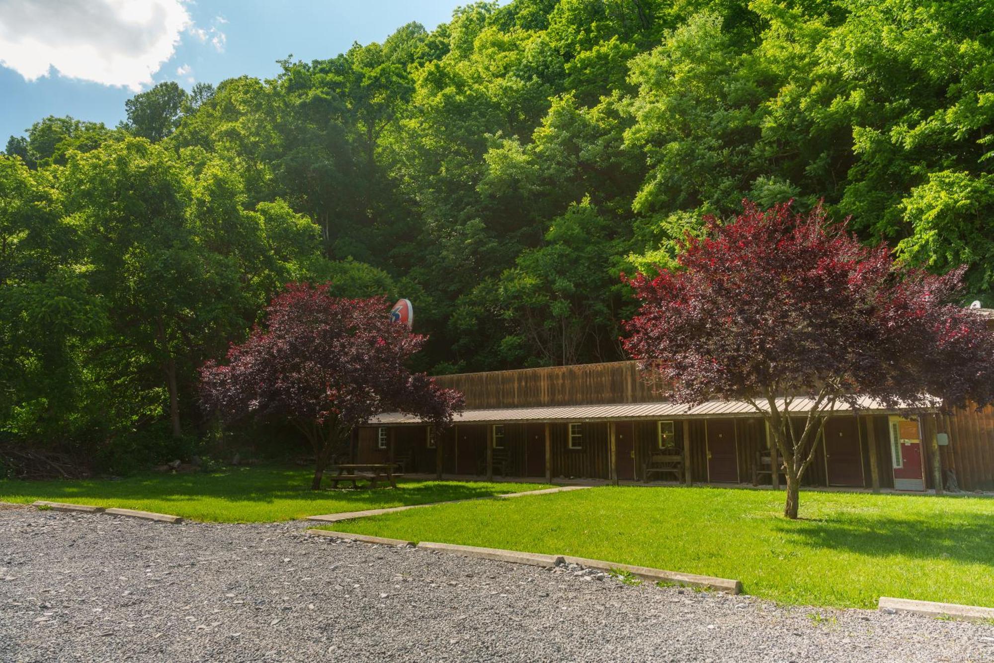 Seneca Pines Lodge Seneca Rocks Экстерьер фото